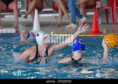 Rome, Italie. 18th mars 2023. Claudia Ranalli (SIS Roma) au cours du match de Rome contre Bologne du championnat national féminin de water polo italien série A1 à Polo Natatorio Ostia à Rome, Italie sur 18 mars 2023 (photo de Roberto Bettacchi/Pacific Press) crédit: Pacific Press Media production Corp./Alay Live News Banque D'Images