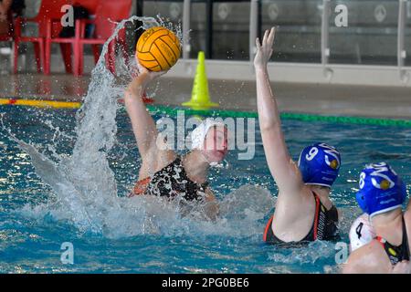 Rome, Italie. 18th mars 2023. Domitilla Picozzi (SIS Roma) SIS Roma vs Bologna match du championnat national féminin de water polo italien série A1 à Polo Natatorio Ostia à Rome, Italie sur 18 mars 2023 (Credit image: © Roberto Bettacchi/Pacific Press via ZUMA Press Wire) USAGE ÉDITORIAL SEULEMENT! Non destiné À un usage commercial ! Banque D'Images