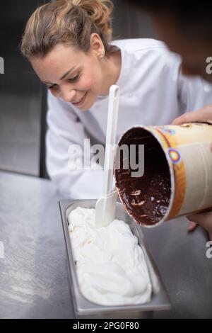 machine à glace dans son magasin Banque D'Images