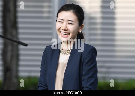 Singapour, Singapour. 18th mars 2023. Ai Fukuhara tennis de table : WTT Japon Directeur général ai Fukuhara fait un talk show et signe des autographes pour ses fans pendant WTT Singapore Smash 2023 à l'OCBC Arena à Singapour, Singapour . Credit: Itaru Chiba/AFLO/Alay Live News Banque D'Images