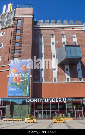 Entrée au musée du bâtiment U de Dortmunder en Allemagne Banque D'Images