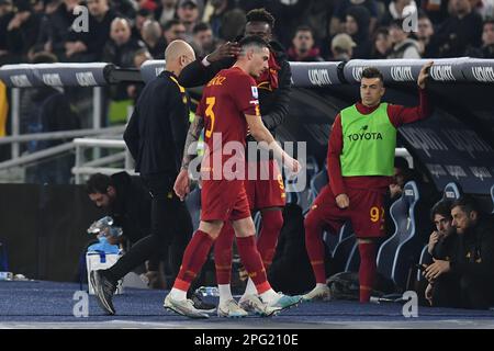 Roger Ibanez d'AS Roma quitte le terrain après l'expulsion pendant le football série A match série A match Lazio v Roma, Rome, Italie ,19 mars, 2023 AllShotLive/Sipa USA Banque D'Images