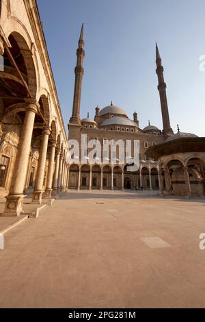 Égypte, le Caire, cour de la mosquée Mohammed Ali. Banque D'Images