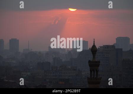 Egypte, le Caire, vue sur le Caire depuis le parc Al Azhar. Banque D'Images