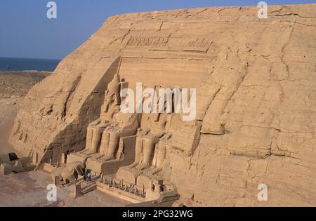 Le temple d'Abu Simbal près d'Assouan, vallée du Nil, Egypte. Banque D'Images