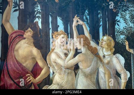 La Primavera, signifiant printemps, peinte par Sandro Botticelli à la galerie Uffizi de Florence, en Italie. Banque D'Images