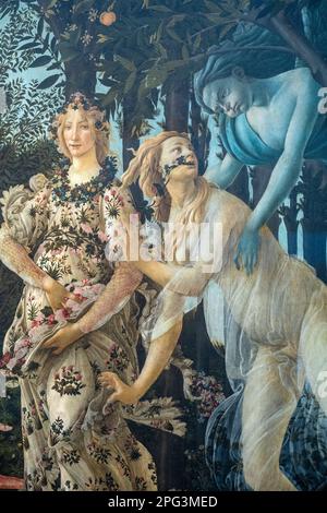 La Primavera, signifiant printemps, peinte par Sandro Botticelli à la galerie Uffizi de Florence, en Italie. Banque D'Images