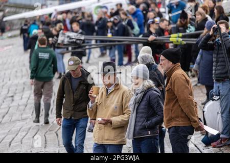 The Head of the River Race, course d'aviron contre la montre qui se tient chaque année sur la Tamise à Londres, en Angleterre, entre les huit, Putney, en Angleterre, au Royaume-Uni Banque D'Images