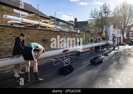 The Head of the River Race, course d'aviron contre la montre qui se tient chaque année sur la Tamise à Londres, en Angleterre, entre les huit, Putney, en Angleterre, au Royaume-Uni Banque D'Images