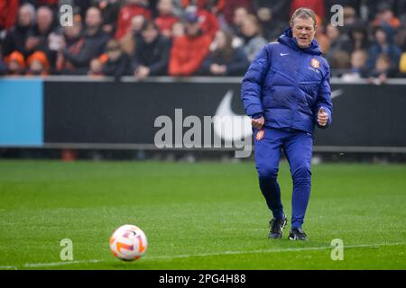 ZEIST, PAYS-BAS - MARS 20: Assistant entraîneur Erwin Koeman des pays-Bas lors d'une session de formation de l'équipe de football des pays-Bas au campus KNVB sur 20 mars 2023 à Zeist, pays-Bas (photo de Broer van den Boom/Orange Pictures) Banque D'Images