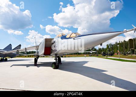 MIG-25 appareil d'interception et de reconnaissance supersonique russe Foxbat Banque D'Images