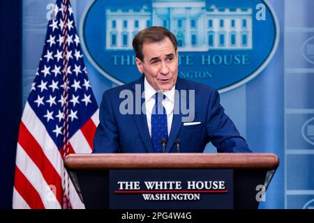 Washington, États-Unis. 20th mars 2023. John Kirby, conseiller à la sécurité nationale pour les communications stratégiques, parle de la Russie et de la Chine lors d'une conférence de presse à la Maison Blanche à Washington, DC, USA, le 20 mars 2023. Credit: Abaca Press/Alay Live News Banque D'Images