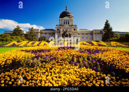 1980S STATE CAPITOL HELENA MONTANA ÉTATS-UNIS NOM DE L'ÉTAT ORTHOGRAPHIÉ DANS DES FLEURS JAUNES EN PREMIER PLAN FLOWERBED OF MARIGOLDS - KR36130 LAM001 HARS FIERTÉ NÉOCLASSIQUE POLITIQUE STRUCTURES VILLES IMAGINATION MT EDIFICE MARIGOLDS ORTHOGRAPHIÉ CRÉATIVITÉ FLOWERBED CROISSANCE CAPITALE VILLE PREMIER PLAN VIEUX MODE Banque D'Images