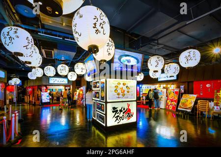 Fukuoka, Japon - Nov 21 2022: Ramen Statium situé au 5th étage de Canal City, collections de restaurants de ramen avec tous les styles de ramen entre Ky Banque D'Images