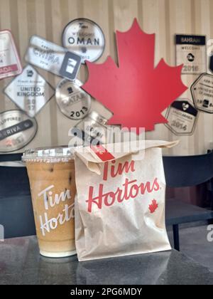 Queretaro, Mexique - février 13 2023 : la chaîne de restaurants canadienne Tim Hortons a ouvert sa première succursale à Quertaro, cherchant à être la plus grande restauration rapide Banque D'Images