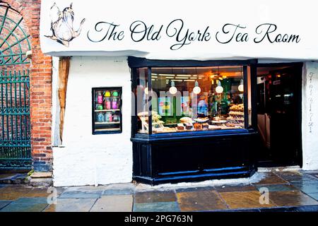 The Old York Tea Room, Our Lady Row Cottages, les plus anciens bâtiments de York, Angleterre Banque D'Images