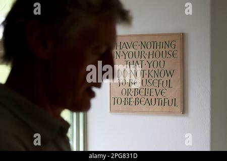 Rory Young, à la maison à Cirencester. Banque D'Images