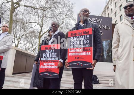 21 mars 2023 : Londres, Royaume-Uni. 21st mars 2023. Les membres de l'Alliance pour la responsabilité policière et d'autres en dehors de la Nouvelle-Écosse Yard suite aux conclusions du rapport de la baronne Louise Casey sur la police métropolitaine, qui décrit la force comme étant 'institutionnellement raciste, misogyne et homophobe.'' Credit: Vuk Valcic/Alamy Live News (Credit image: © Vuk Valcic/SOPA Images via ZUMA Press Wire) USAGE ÉDITORIAL SEULEMENT! Non destiné À un usage commercial ! Banque D'Images