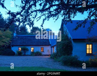 Maison de ferme traditionnelle, Sligo, Irlande. Maisons traditionnelles, cadre rural, Royaume-Uni. Architecte: na, 2020. Banque D'Images