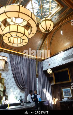 Intérieur art déco du café en Seine, Dawson Street Dublin Irlande Banque D'Images