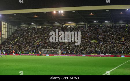 Une fin emballée lors du match Sky Bet League 1 Barnsley vs Sheffield mercredi à Oakwell, Barnsley, Royaume-Uni, 21st mars 2023 (photo de Mark Cosgrove/News Images) Banque D'Images