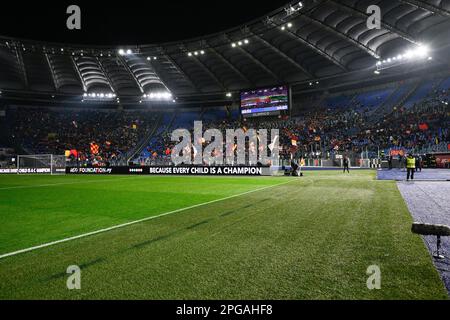 Stadio Olimpico, Rome, Italie. 21st mars 2023. Woman Champions League football ; Roma versus Barcelone ; Roma's Supporters crédit: Action plus Sports/Alay Live News Banque D'Images