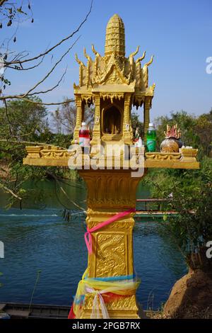 San Phra Phum, maison fantôme, maison fantôme, sanctuaire, Ban Houa Det, Don Det, 4000 îles, si Phan Don, Mékong, province de Champasak, Sud du Laos, Laos Banque D'Images