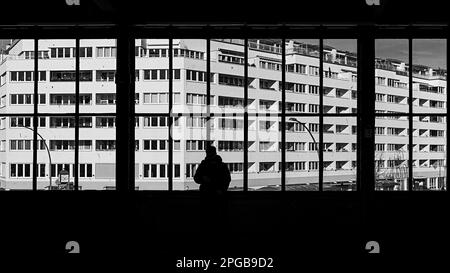 Photographie en noir et blanc, U Bahnhof Nollendorfplatz, Berlin, Allemagne Banque D'Images