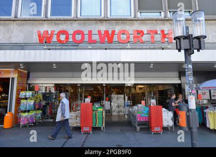 Woolworth, Wilmersdorfer Strasse, Charlottenburg, Berlin, Allemagne Banque D'Images