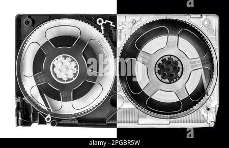 Cassette vidéo cassette VHS ouverte en deux couleurs Banque D'Images