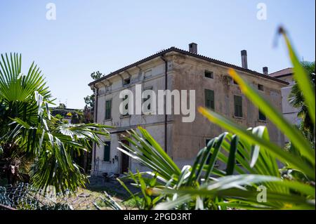 La ville populaire de Riva sur le lac de Garde en Italie Banque D'Images