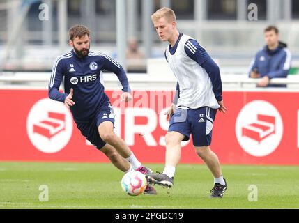 Gelsenkirchen, Allemagne. 22nd mars 2023. Firo : 02/22/2023, football, 1st ligue, 1st Bundesliga, Saison 2022/2023, FC Schalke 04, formation, crédit : dpa/Alay Live News Banque D'Images