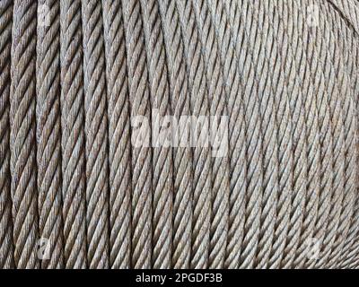 Bobine grise de corde métallique en acier Banque D'Images