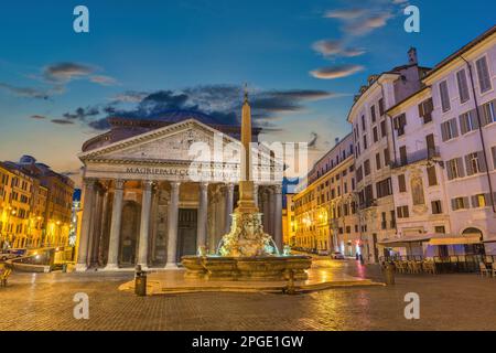 Rome Italie, lever du soleil sur la ville au Panthéon de Rome Banque D'Images