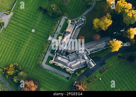 Castleknock, Dublin / Irlande : vue aérienne du Luttrellstown Castle Resort, luxueux hôtel 5 étoiles et lieu de mariage dans 15th-siècle ca Banque D'Images