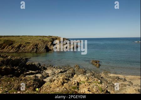 2022 avril 26 - Italie, Sardaigne, Sassari, Stintino, Baia di Coscia di Donna Banque D'Images