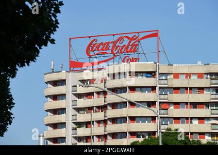 Coca Cola, publicité, Leipziger Strasse, Mitte, Berlin, Allemagne Banque D'Images