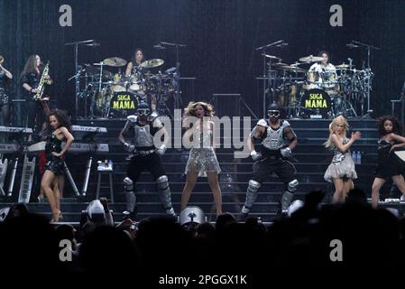 Beyonce, artiste afro-américaine de disques multi-platine, chanteuse multi-Grammy, nominée au Golden Globe et ancienne chanteuse en chef du groupe musical Destiny’s Child R&B, se produit à l’Acer Arena de Sydney lors de sa tournée australienne. Parc olympique de Sydney, Australie. 21.04.2007. Banque D'Images