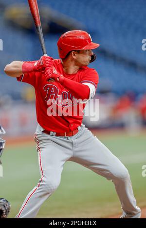 22 mars 2023, St. Petersburg, FL USA;Philadelphie Phillies, fiantre droit Dalton Guthrie (18) dans le cercle sur pont lors d'une formation de printemps mlb gam Banque D'Images