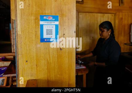 Code QR pour paiement sans espèces dans le Poetry Cafe coffeeshop de Trichy, Inde Banque D'Images