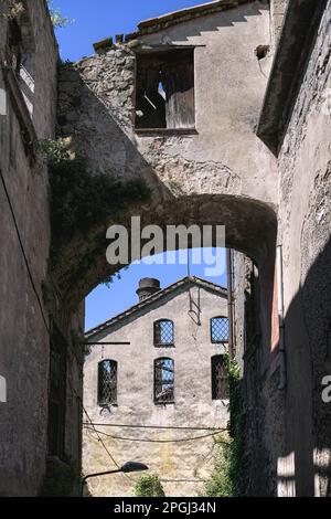 intérieurs et machines, usines qui prennent possession d'une industrie abandonnée désaffectée, ancienne usine de coton, production industrielle Banque D'Images