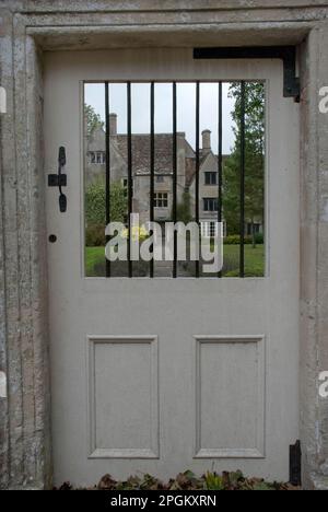 Avebury Manor and Garden, dans le village d'Avebury, dans le Wiltshire. Banque D'Images