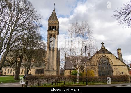 Église St Georges C of E à Jesmond, Newcastle upon Tyne (Royaume-Uni) et bâtiments associés. Banque D'Images