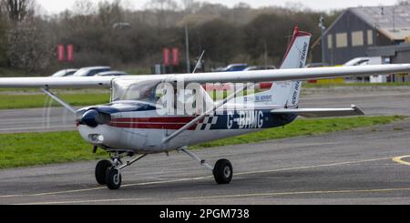 Aérodrome d'aviation générale de North Weald Essex, G-BHMG, Cessna FA152 Aerobal Banque D'Images