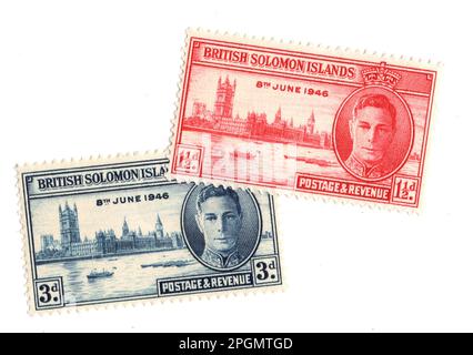 Timbres-poste à la menthe d'époque des îles Salomon britanniques isolés sur fond blanc. Banque D'Images