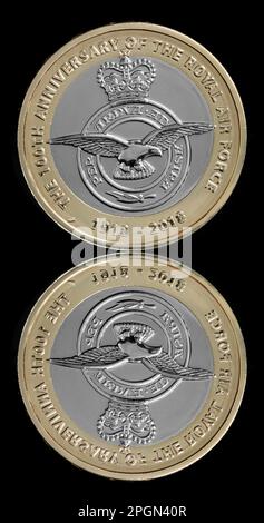 Pièce de 2018 £2 pour commémorer le centenaire de la Royal Air Force. Ce motif badge est un jeu de 5 Banque D'Images