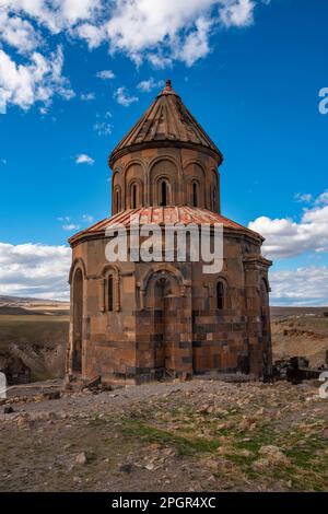 Kars, Turquie - 28 octobre 2022 : ruines ANI à Kars, Turquie. L'église Saint Gregory des Abughamrents. Vieille ville historique. ANI est situé sur le Banque D'Images