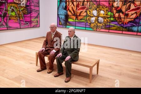 5A Heneage Street, Londres E1 5LJ, Royaume-Uni. 24th mars 2023. L'exposition inaugurale du Gilbert & George Centre sera LES PHOTOS PARASICAL, exposées pour la première fois à Londres. En même temps que l'ouverture du Centre, White Cube dévoilera ses nouvelles images Corpsing, les images les plus conflictuelles et personnelles de Gilbert & George à ce jour au White Cube Mason's Yard, Londres. Image : les images Paradisiques. Crédit : Malcolm Park/Alay Live News Banque D'Images