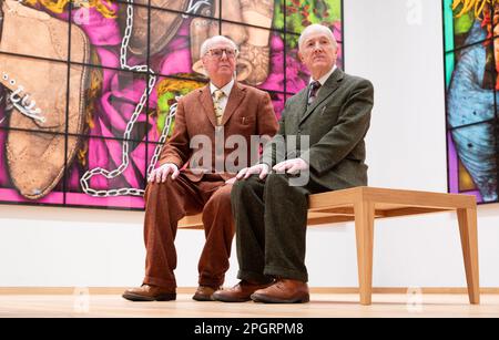 5A Heneage Street, Londres E1 5LJ, Royaume-Uni. 24th mars 2023. L'exposition inaugurale du Gilbert & George Centre sera LES PHOTOS PARASICAL, exposées pour la première fois à Londres. En même temps que l'ouverture du Centre, White Cube dévoilera ses nouvelles images Corpsing, les images les plus conflictuelles et personnelles de Gilbert & George à ce jour au White Cube Mason's Yard, Londres. Image : les images Paradisiques. Crédit : Malcolm Park/Alay Live News Banque D'Images