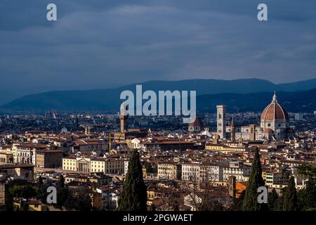 Duomo de Florence et Palazzo Vecchio. Vue sur Florence, une ville historique de Toscane, Italie Banque D'Images